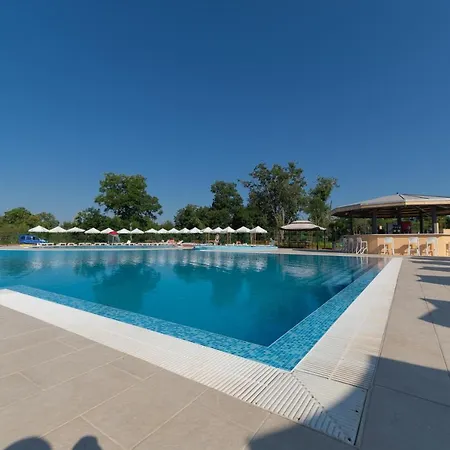 Отель Sunrise River 3*