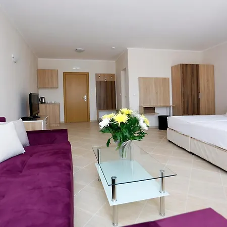 Sunrise River 3* Aheloy