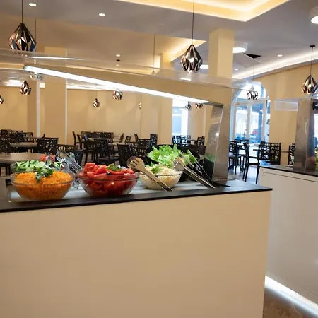 Sunrise River Hotell 3*