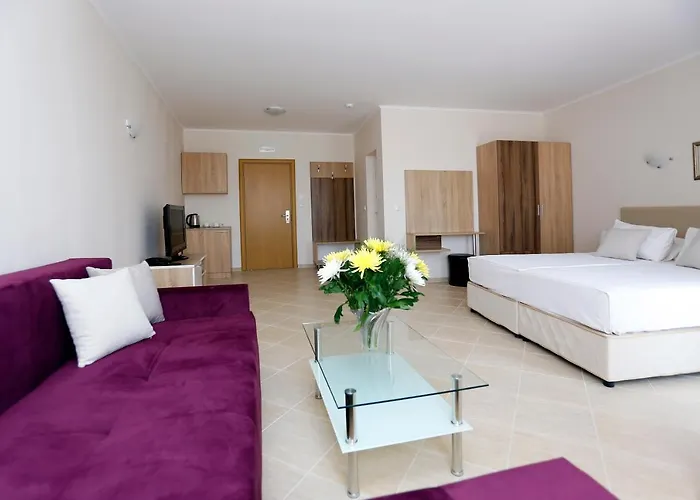 Sunrise River 3* Acheloj