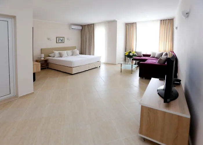 Hotel Sunrise River 3*