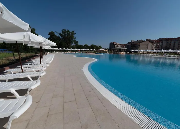 Sunrise River 3* Acheloj