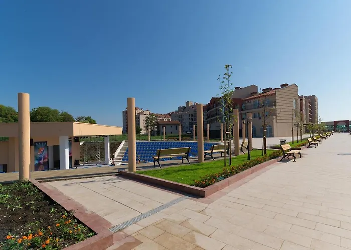 Hotel Sunrise River 3*