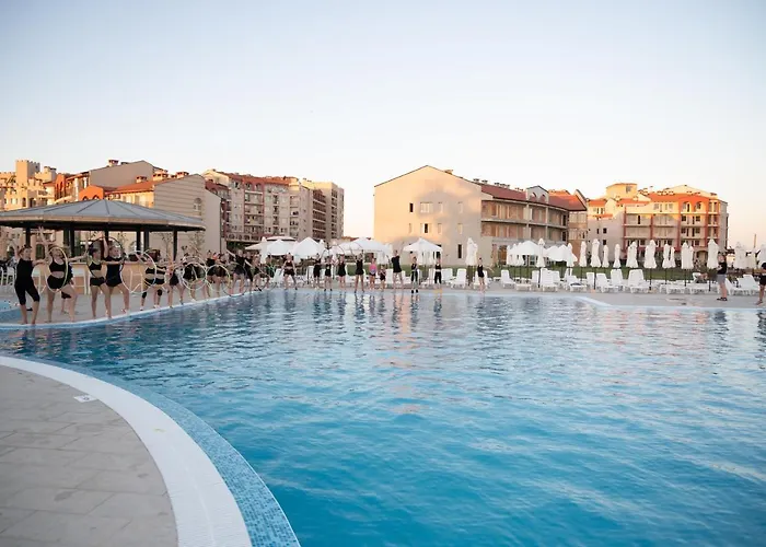 Sunrise River 3* Acheloj